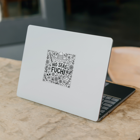 No_Seas_Fuchi_Sticker_ClearSquareSticker_Laptop_Mockup.png
